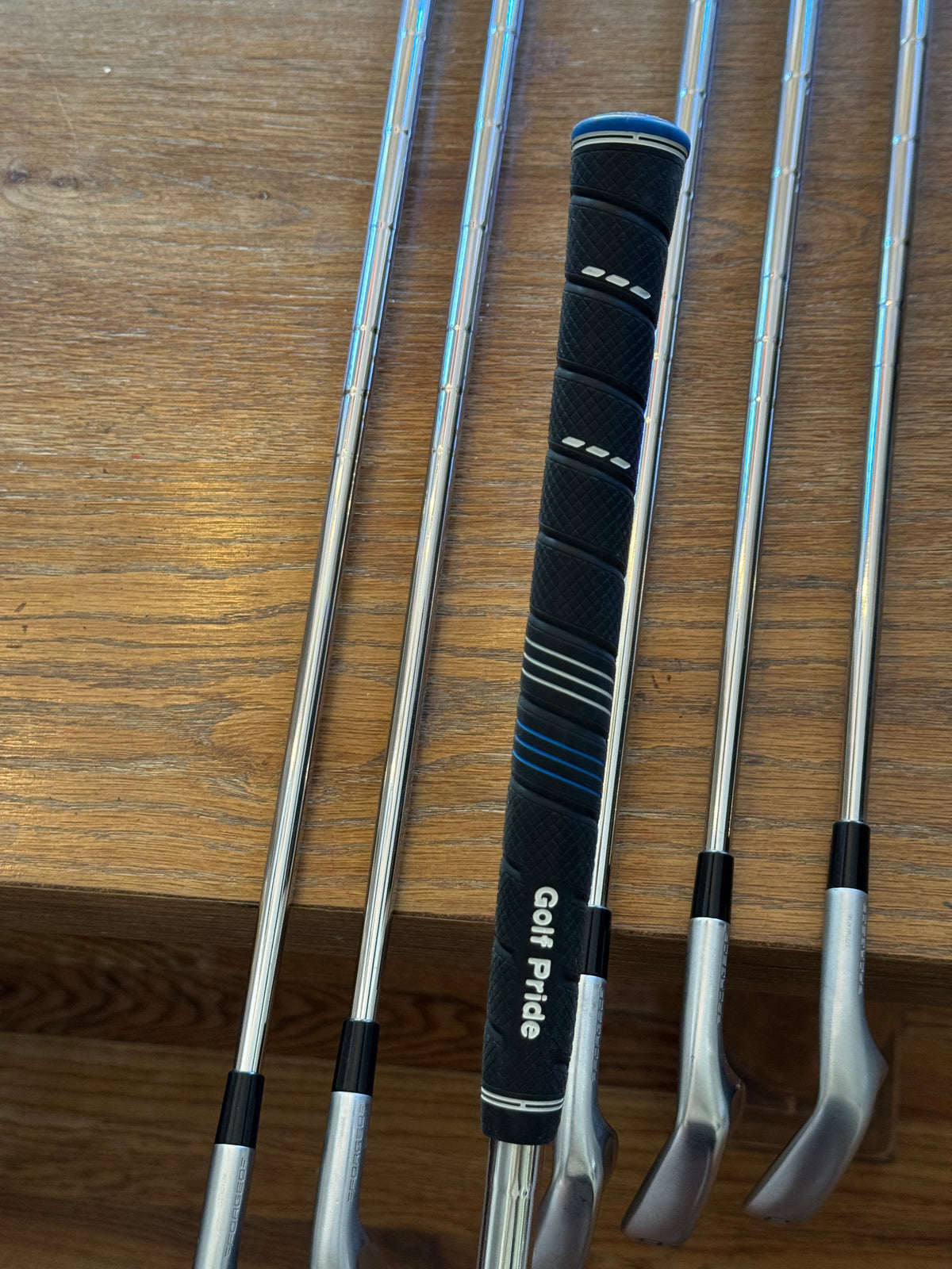 Taylormade P790 ‘23 Forged Iron Set (5-PW) / Dynamic Gold 105 S300 shafts (stiff)