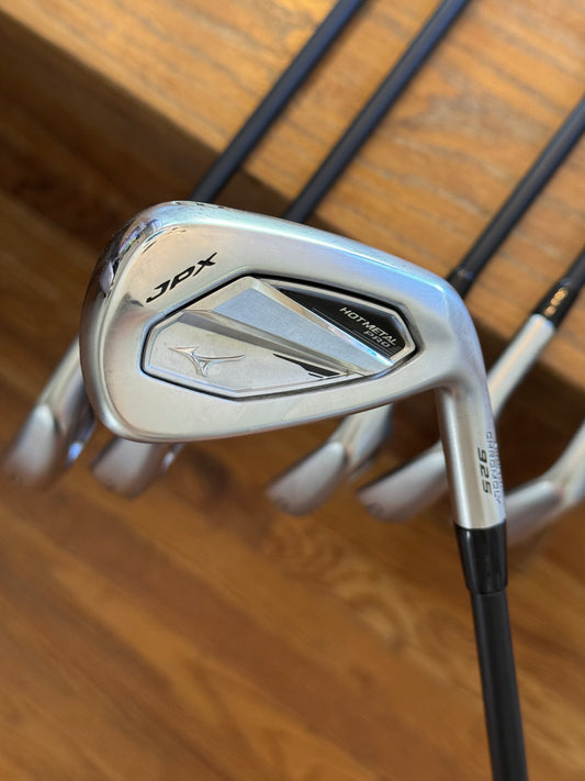 Mizuno JPX 925 Hot Metal Pro Iron Set (6-GW) / KBS PGI 70 shafts (stiff)