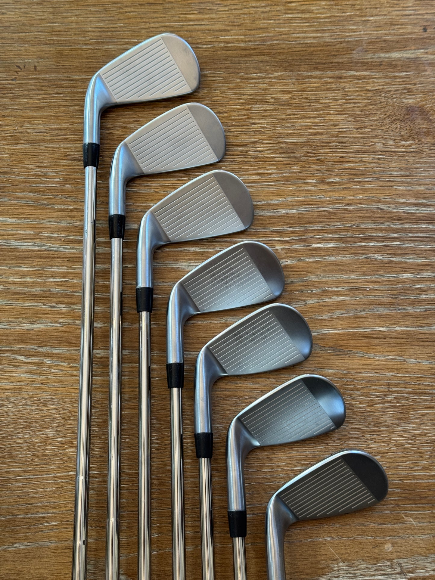 *MINT* Titleist T100 ‘25 Iron Set (4-PW) / Dynamic Gold S400 shafts (stiff)