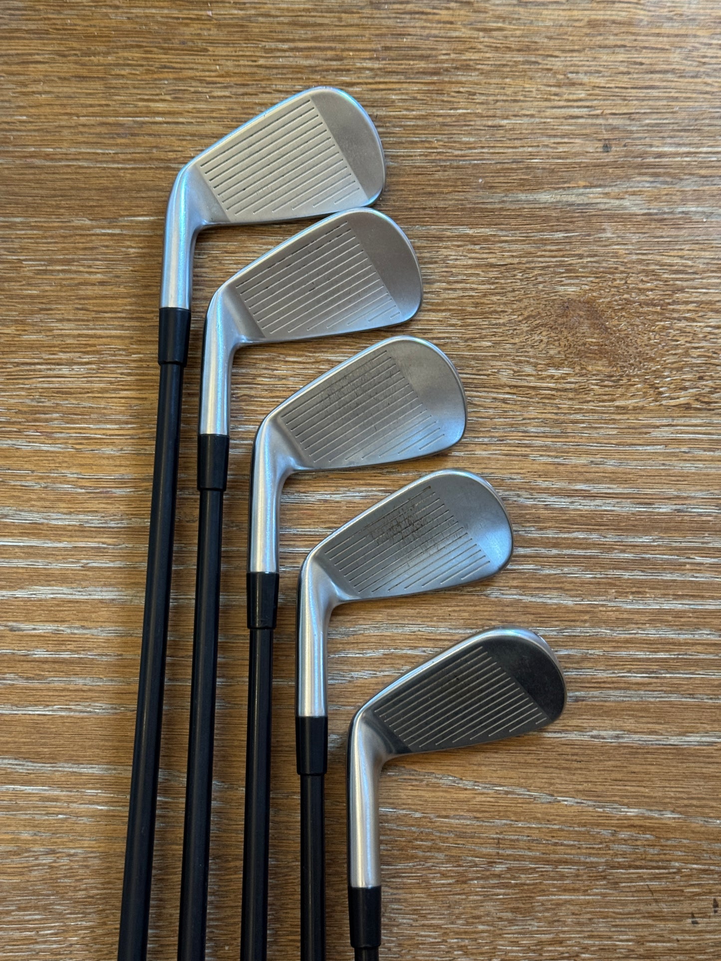 Taylormade P770 Iron Set (4-PW) / Project X LZ 5.5 shafts (stiff)