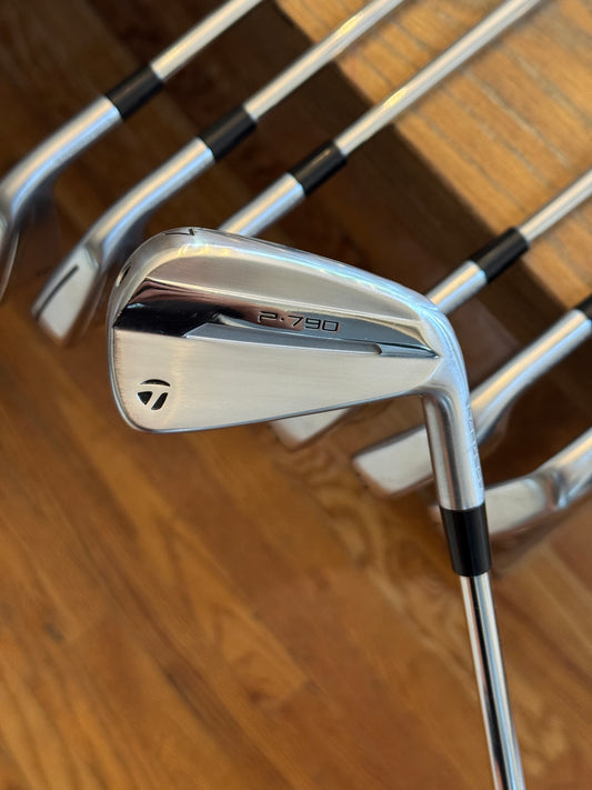 *MINT* Taylormade P790 ‘25 Iron Set (4-PW) / Project X 6.5 shafts (xtra stiff)