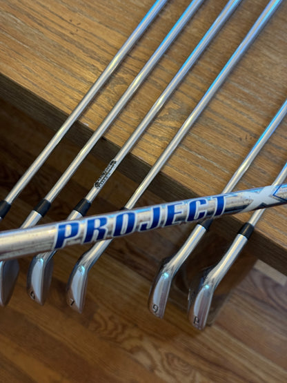 Titleist T200 Iron Set (4-PW) / Project X 6.0 120g shafts Stiff