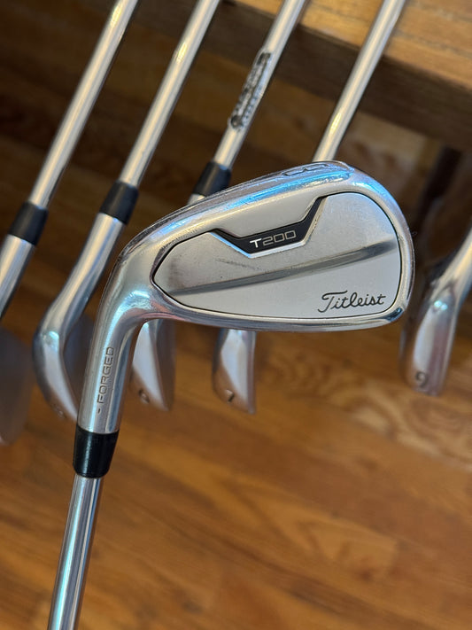 Titleist T200 Iron Set (4-PW) / Project X 6.0 120g shafts Stiff