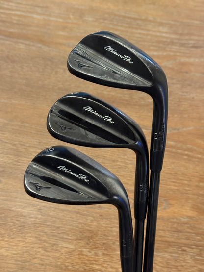 Mizuno Pro T-1 Black Wedge Set (52°, 56°, 60°)