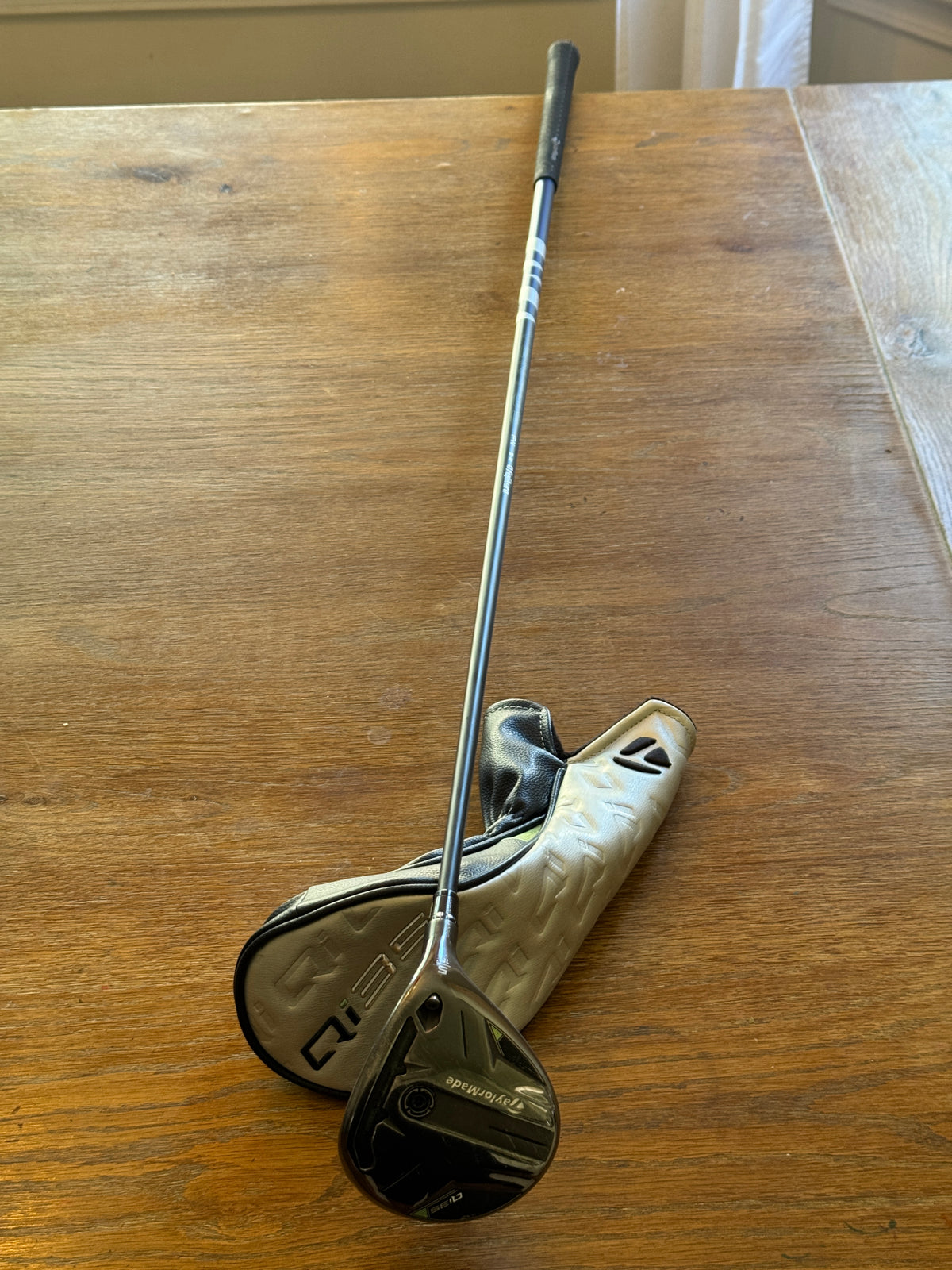 Taylormade Qi35 5-wood (18°) / Fujikura Ventus FW 5-R shaft (regular)