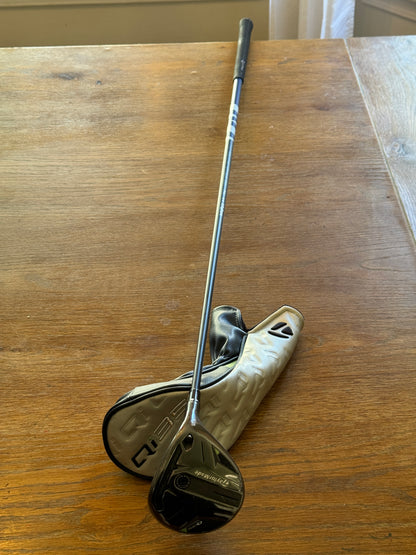 Taylormade Qi35 5-wood (18°) / Fujikura Ventus FW 5-R shaft (regular)