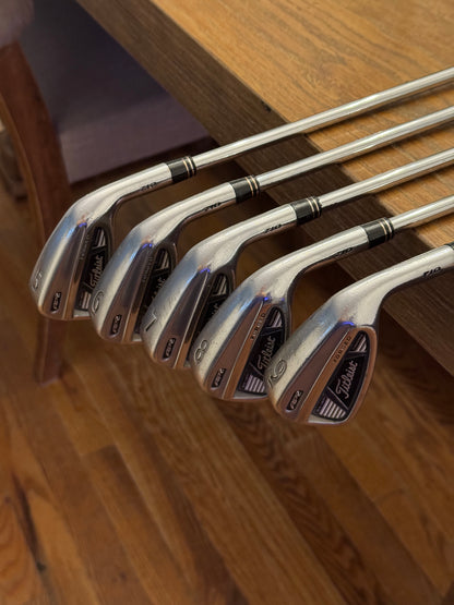 Titleist 710 AP2 Iron Set (5-9 iron) / AMT Red R300 shafts (regular)
