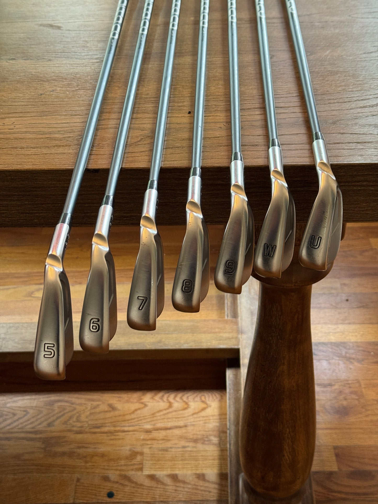 Ping i525 Iron Set (5-GW) / Ping ALTA CB shafts Stiff