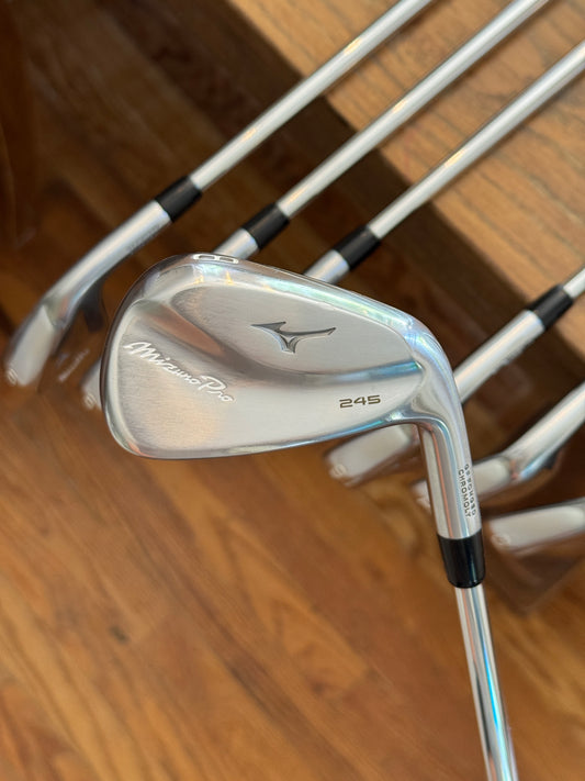 Mizuno Pro 245 Iron Set +1/2” (5-GW) / Dynamic Gold 120 S300 shafts (stiff)