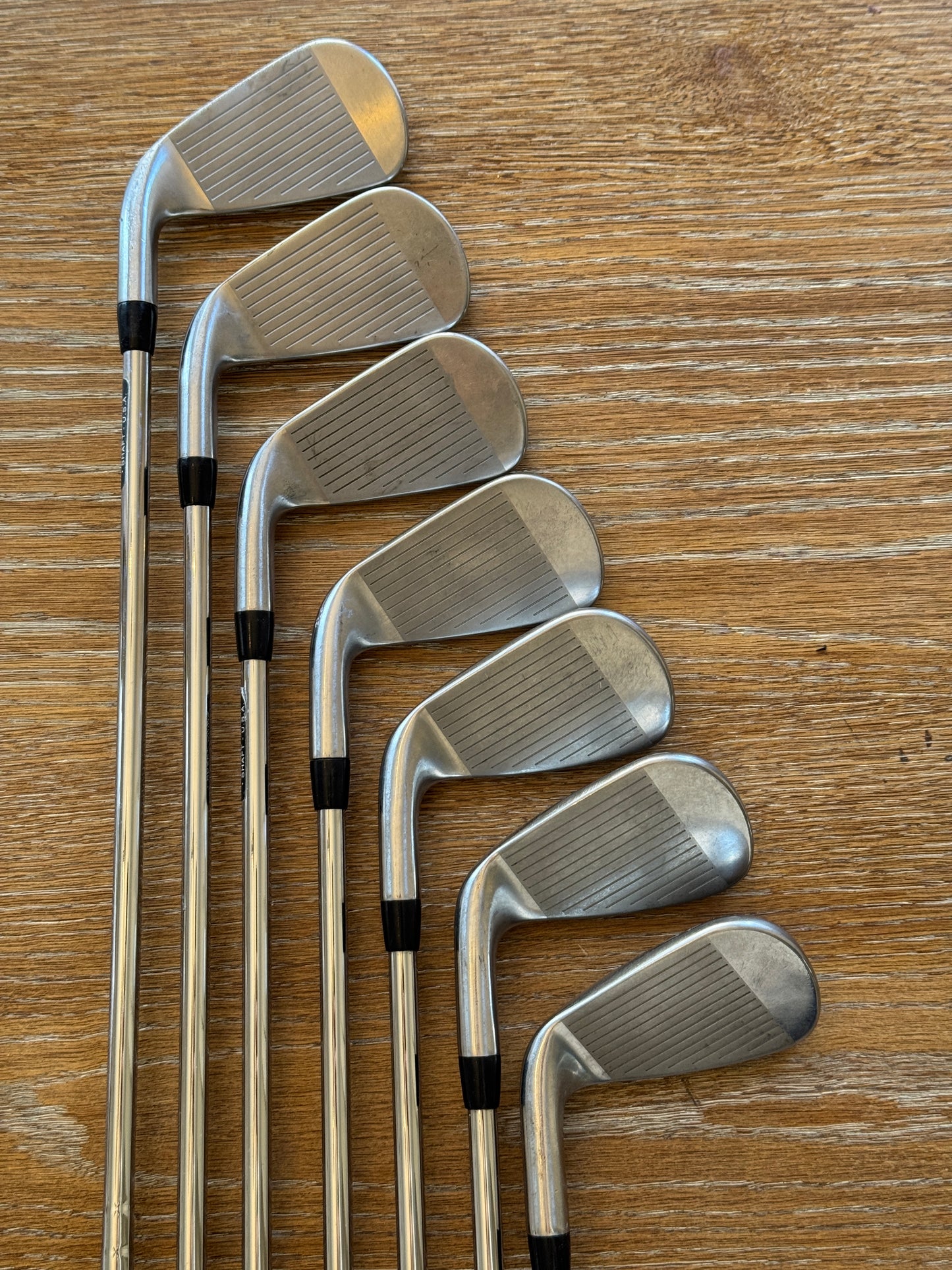 Titleist 718 AP1 Iron Set (4-PW) / AMT Red R300 shafts (regular)