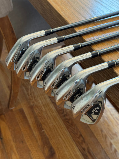 Callaway Apex 21 Iron Set (6-GW) / UST Mamiya Recoil Dart F2 75 shafts (senior)