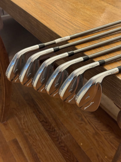 Mizuno Pro 245 Iron Set (5-PW) / Aerotech Steelfiber i80 shafts (regular)