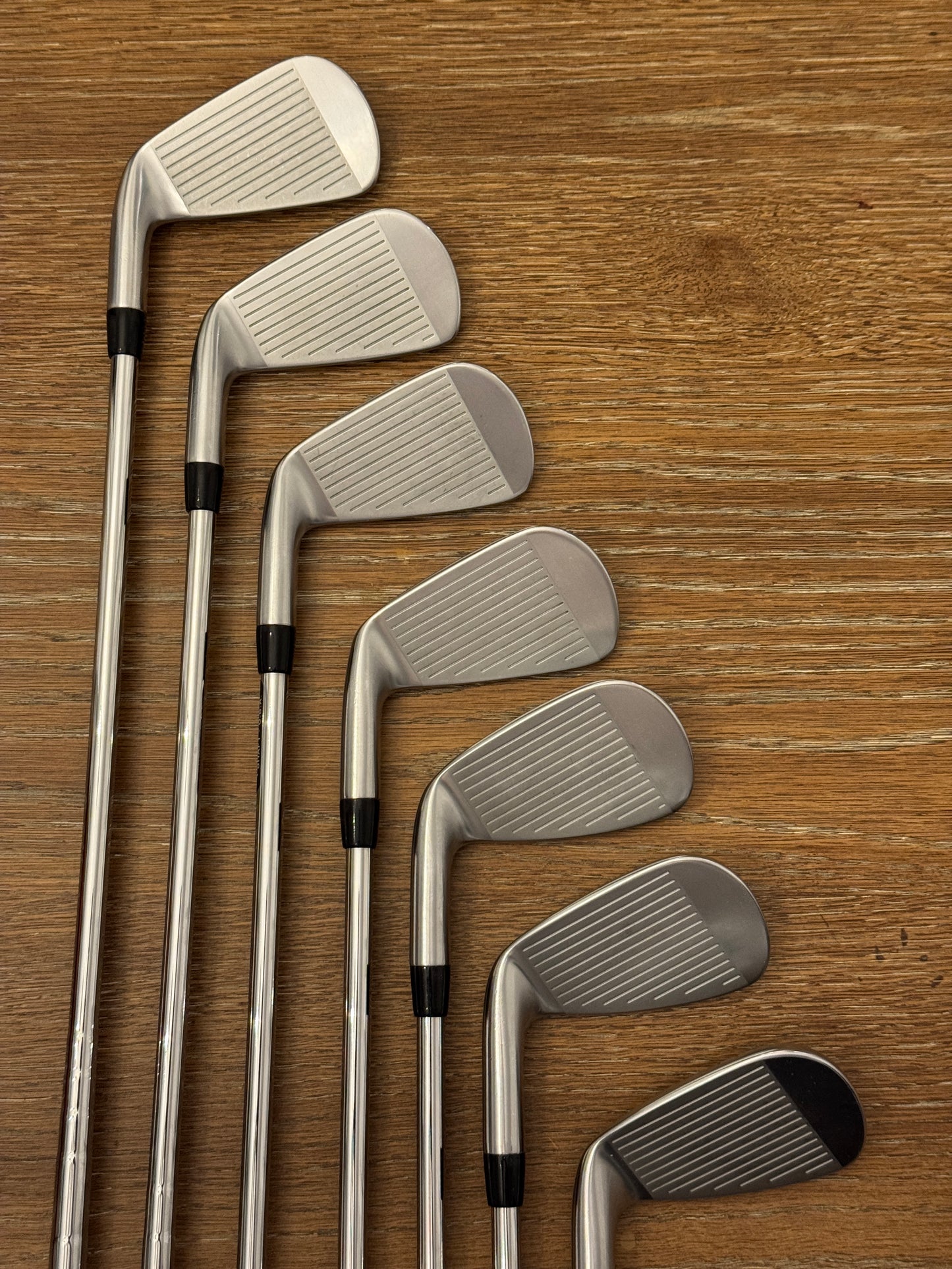 Titleist T250 ‘25 Iron Set (4-PW) / True Temper AMT Black S shafts (stiff)