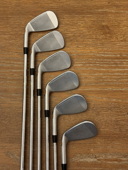Ping i540 Iron Set +1/2” (6-UW) / AWT 3.0 R shafts (regular)