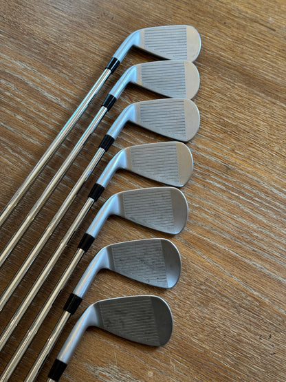 Srixon ZXi4 ‘25 Forged Iron Set +1/2” (4-PW) / N.S. Pro Modus3 Tour120 shafts (stiff)