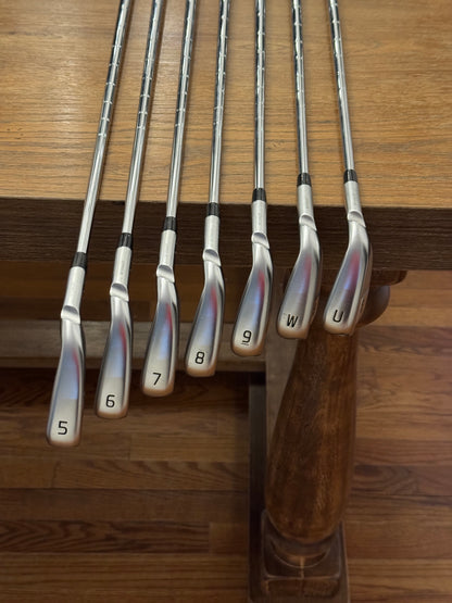 Ping i530 Iron Set +1” (5-UW) / KBS Tour 110 R shafts (regular)