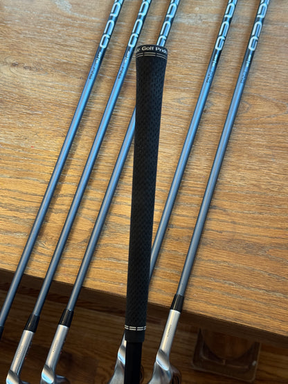 Ping G425 Iron Set (6-AW) / AWT Alta CB SR shafts (senior)