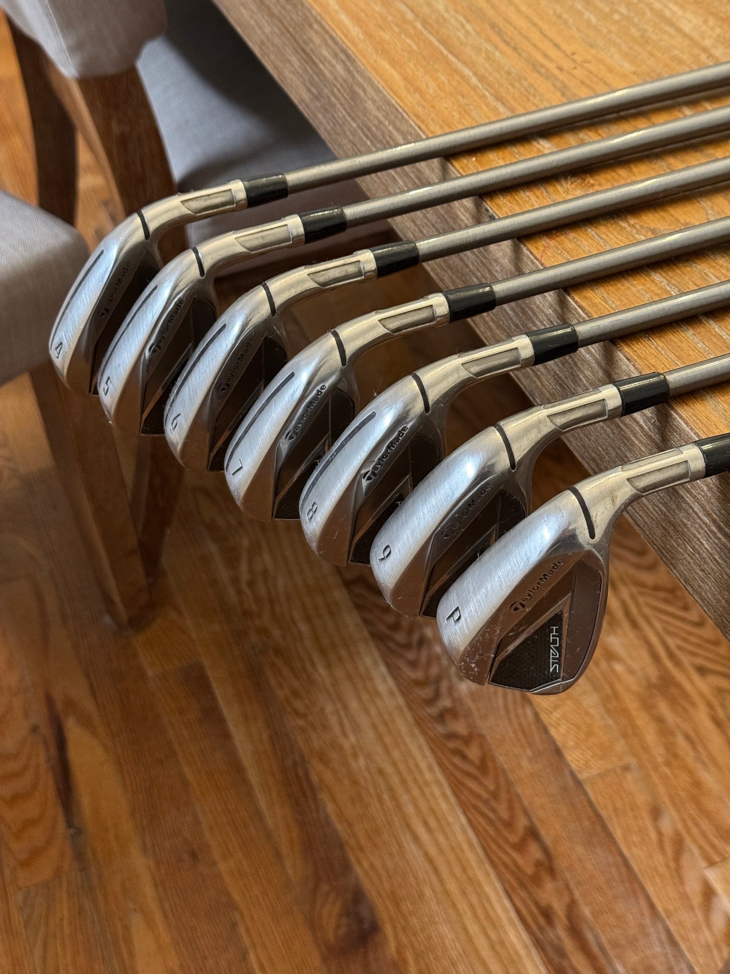 Taylormade Stealth Iron Set (4-PW) / Steelfiber i125 X shafts (xtra stiff)