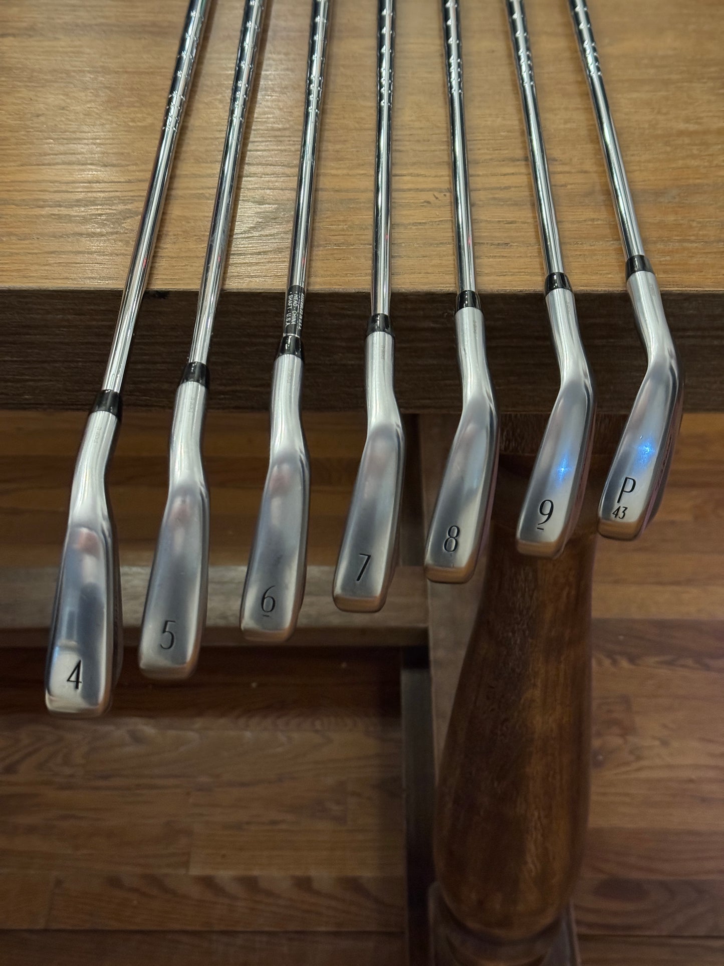 Titleist T250 ‘25 Iron Set (4-PW) / True Temper AMT Black S shafts (stiff)
