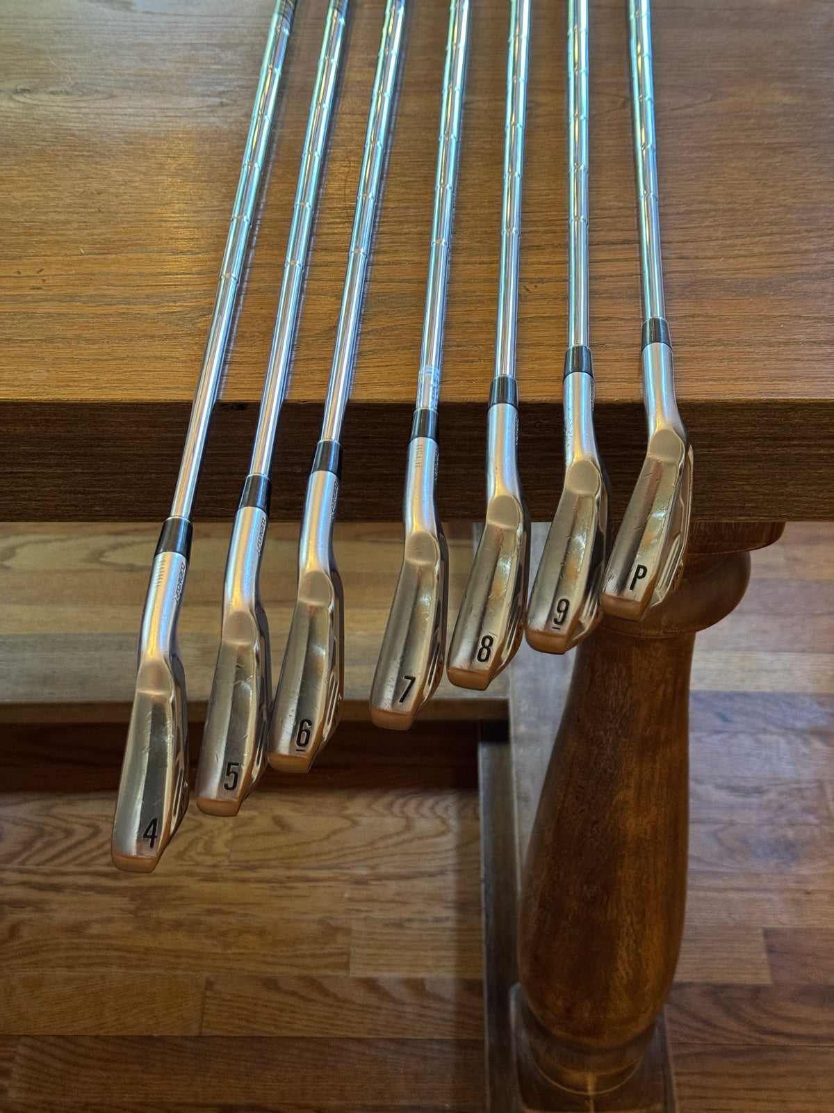Srixon ZXi7 Forged ‘25 Iron Set (4-PW) / Dynamic GOLD MID 115 S300 shafts (stiff)
