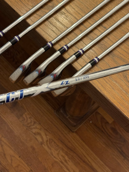 Taylormade P730 Forged Iron Set (4-PW) / Project X LZ 6.0 120g shafts (stiff)