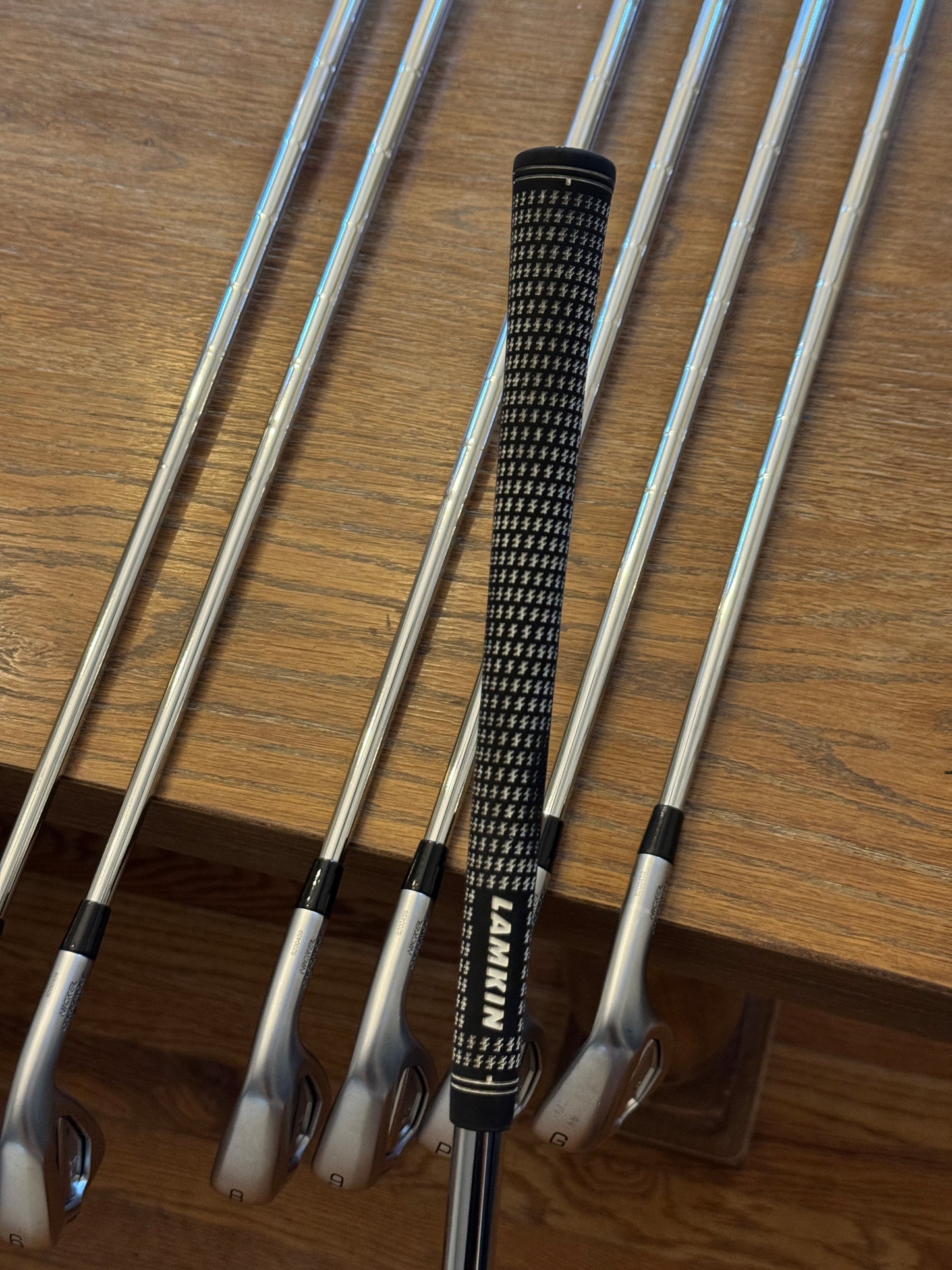 Mizuno JPX 925 Hot Metal Pro Iron Set (5-GW) / KBS Tour Lite R shafts (regular)