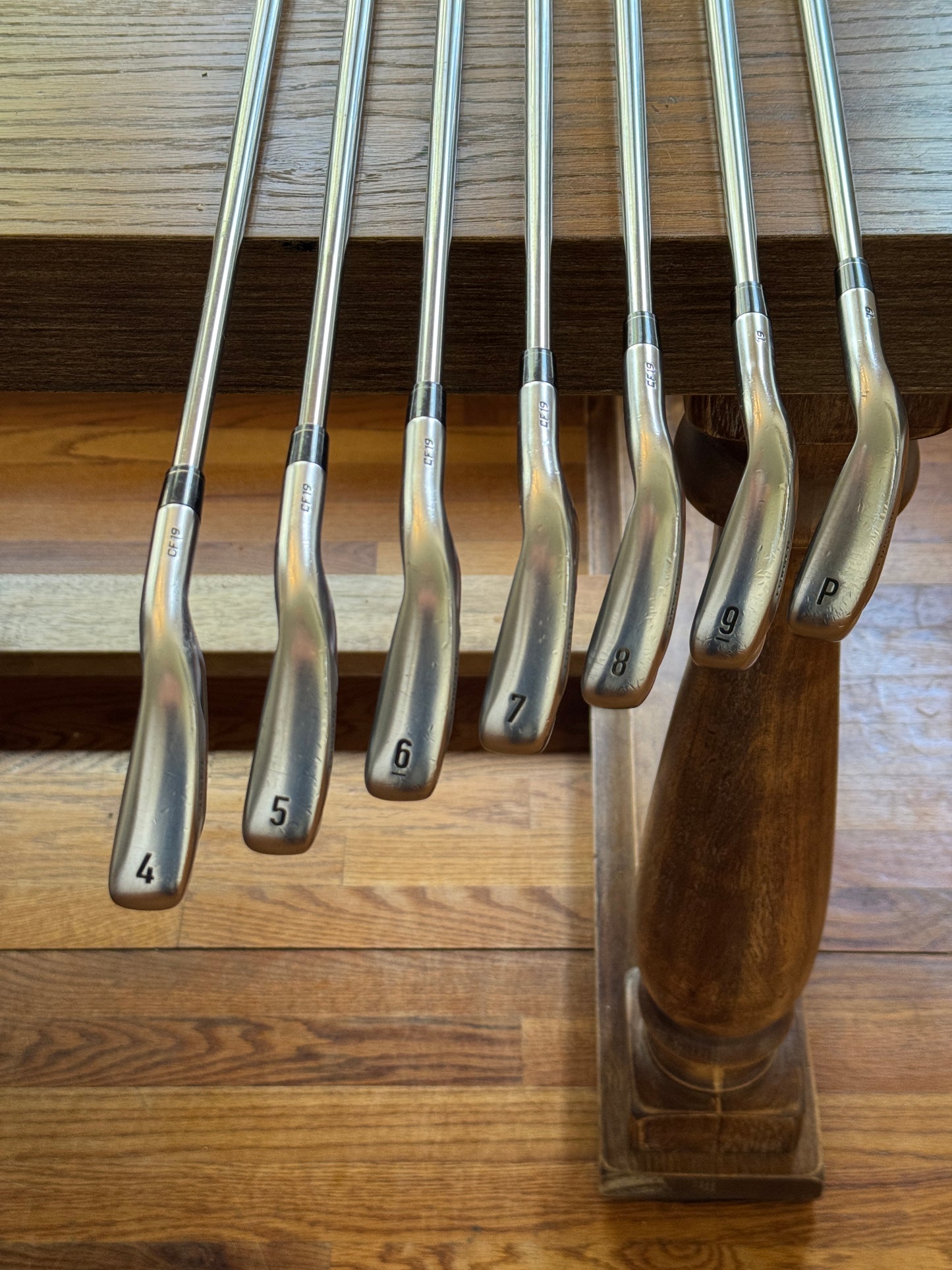 Callaway Apex 19 Iron Set (4-PW) / Project X Catalyst 80g 6.0 shafts (stiff)