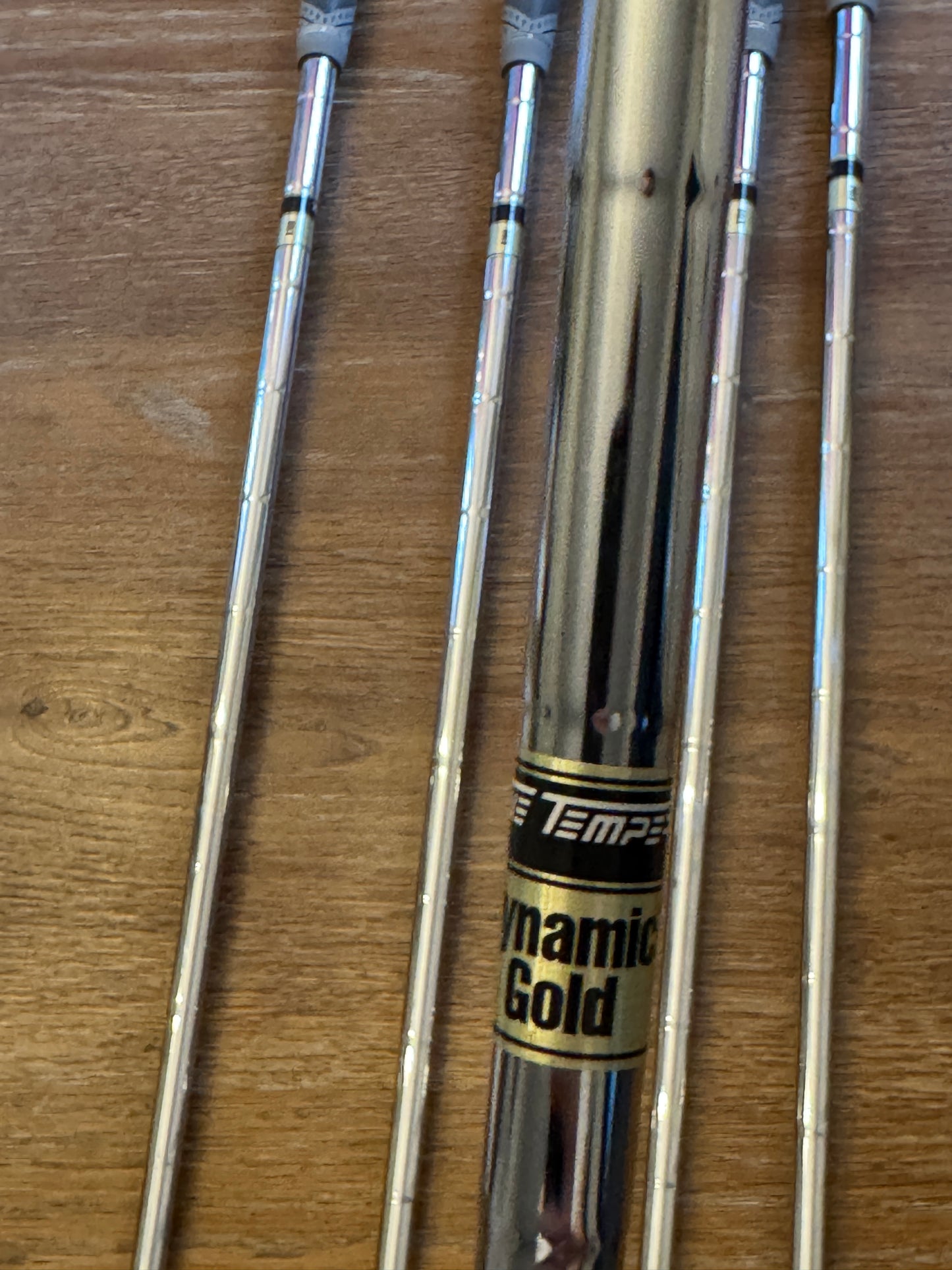 Mizuno Pro 243 / 241 Combo Iron Set (5-PW) / Dynamic Gold X100 shafts (xtra stiff)