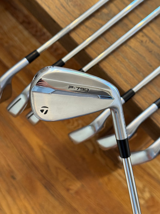 Taylormade P790 ‘25 Iron Set (5-GW) / KBS Tour LITE R shafts (regular)