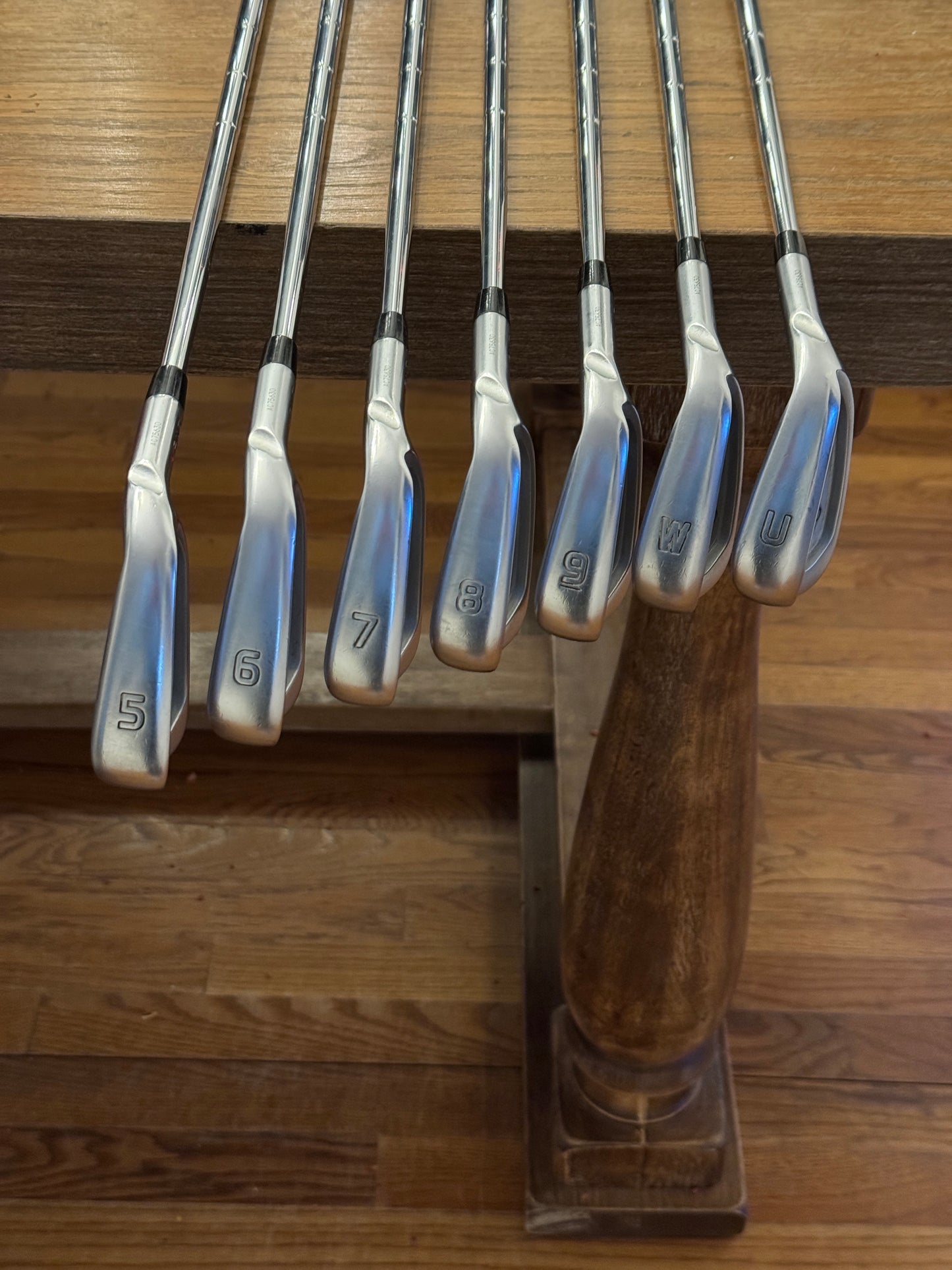 Ping i210 Iron Set (5-UW) / Dynamic Gold X100 shafts (xtra stiff)