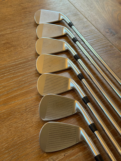 Titleist T200 Iron Set (4-PW) / Project X 6.0 120g shafts Stiff