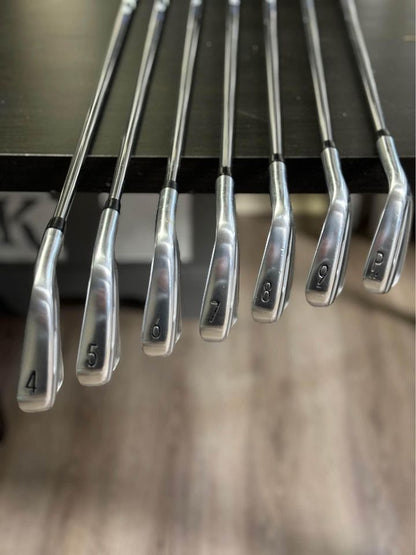 Titleist T100S ‘21 Iron Set +1/2" (4-PW) / Project X LZ 6.0 120g shafts Stiff