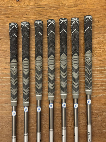 Mizuno JPX 923 Forged Iron Set (4-PW) / Aerotech Steelfiber i125 cw X shafts (xtra stiff)