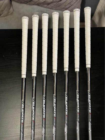 Callaway Paradym Iron Set (4-PW) / TT Elevate 95 shafts Stiff