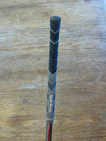 Titleist T-MB 4-iron / AMT Red S300 shaft (stiff)