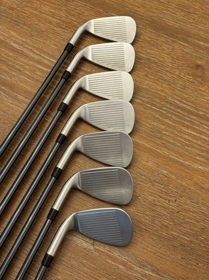 PXG 0311 XP Gen6 Iron Set (5-GW) / UST Mamiya Recoil F4 75 shafts (stiff)