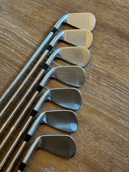 Titleist 718 AP3 Iron Set +1/2” (5-GW) / KBS Tour 90 R shafts (regular)