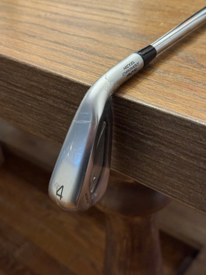 *BRAND NEW* Mizuno JPX 925 Hot Metal Pro 4-iron / Dynamic Gold 105 S300 shaft (stiff)