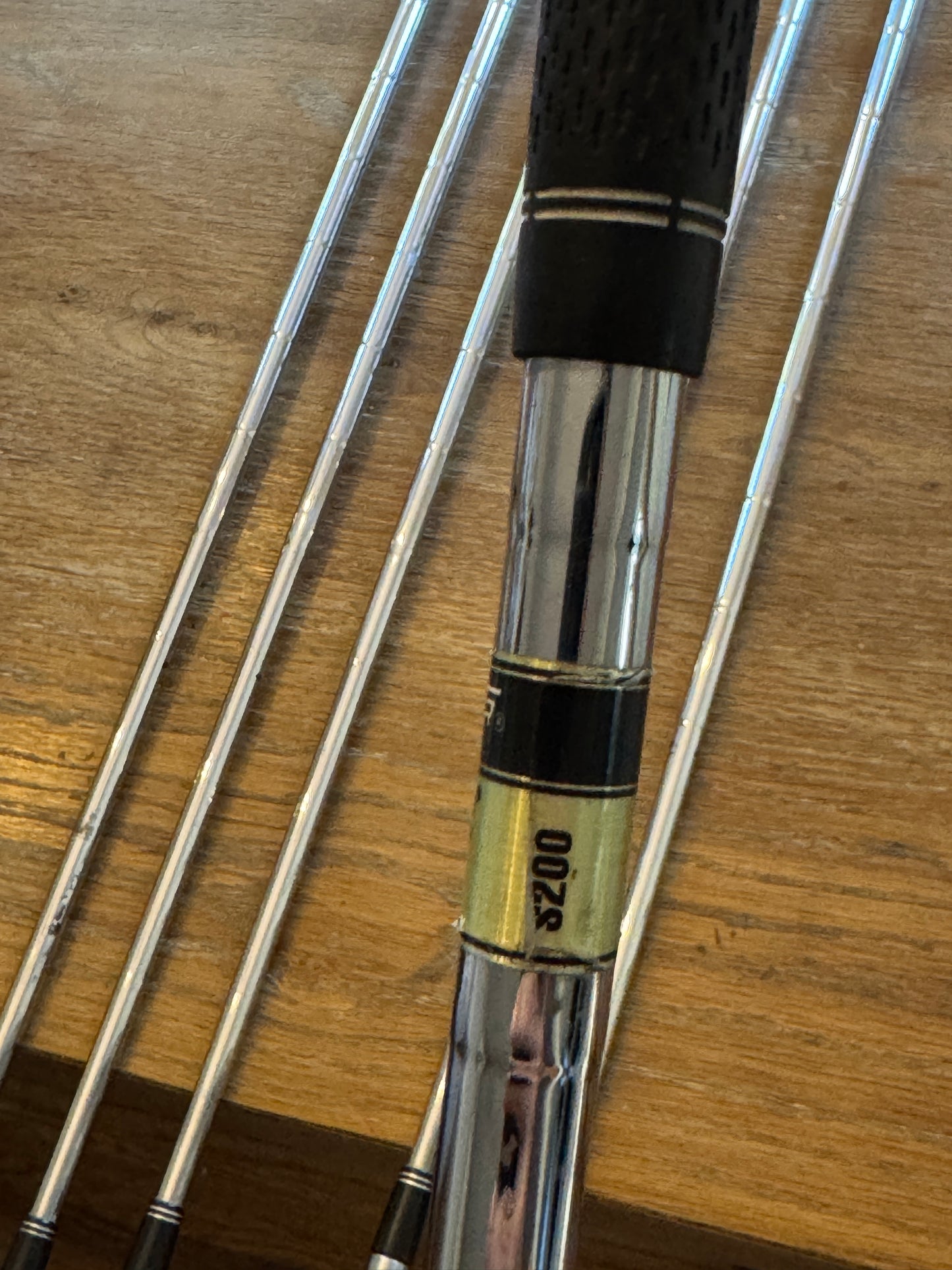 Srixon Z745 Iron Set (5-PW) / Dynamic Gold S200 shafts (stiff)