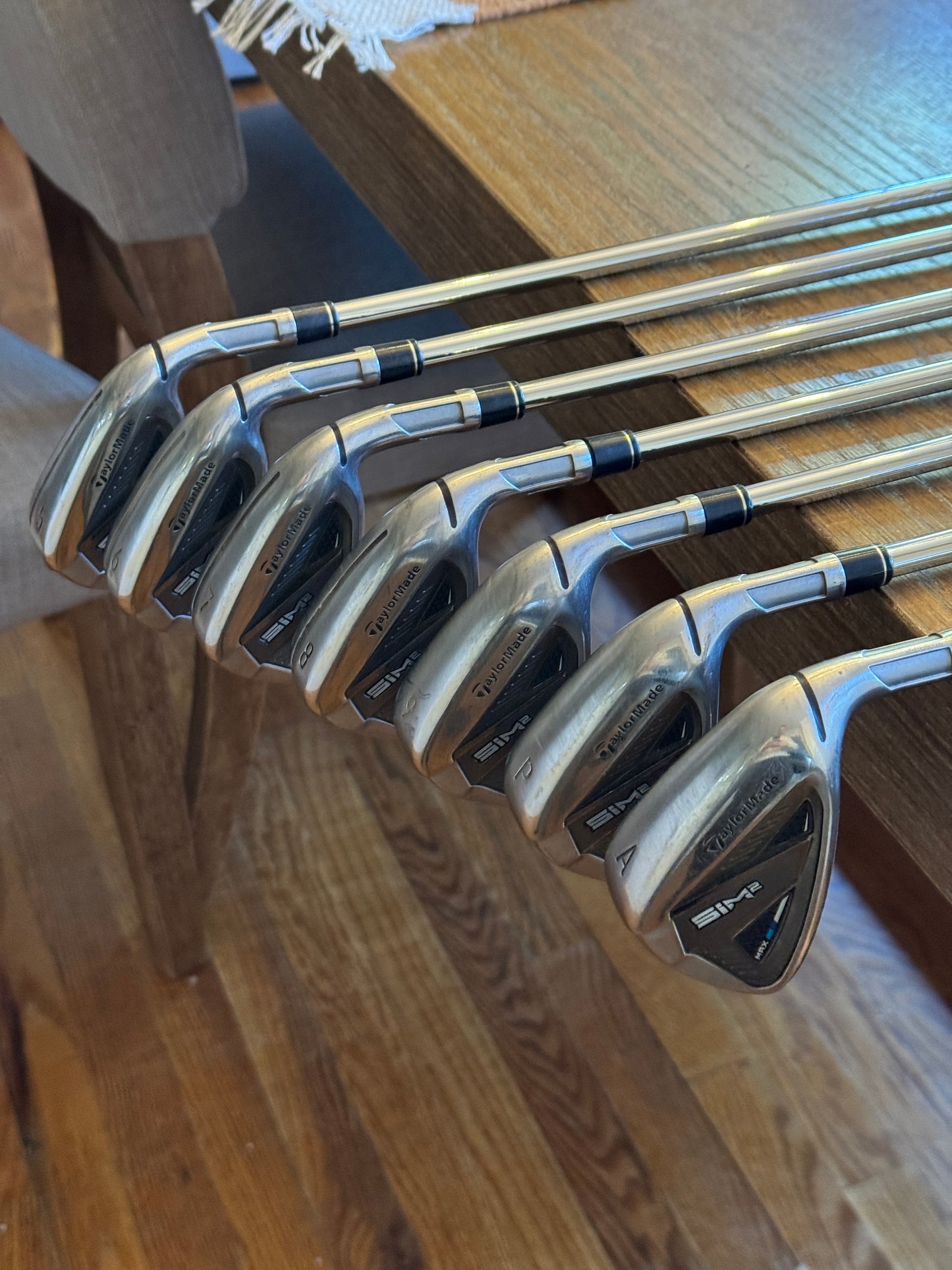 Taylormade Sim2 Max Iron Set (5-AW) / KBS Max MT 85 shafts Stiff