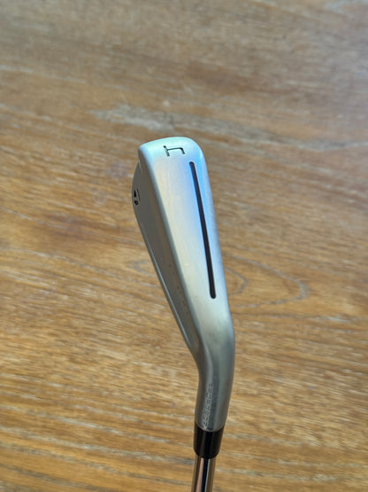 Taylormade P790 ‘23 Forged 4-iron / Dynamic Gold 105 S300 shaft (stiff)