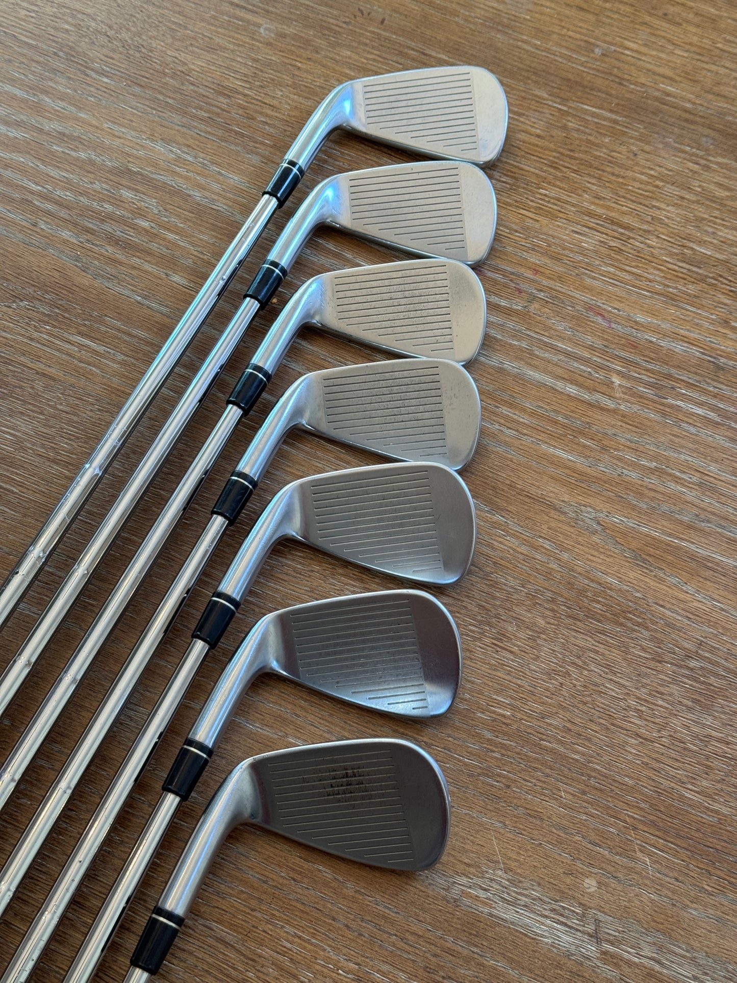 Taylormade P790 Iron Set (4-PW) / Dynamic Gold 120 X100 shafts (xtra stiff)