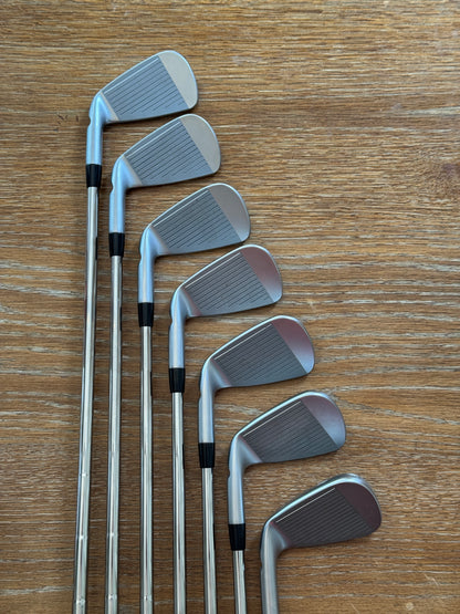 *MINT* Ping Blueprint S Forged Iron Set (4-PW) / Dynamic Gold 120 S300 shafts (stiff)
