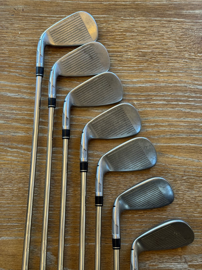Taylormade Sim2 Max Iron Set (5-AW) / KBS Max MT 85 shafts Stiff