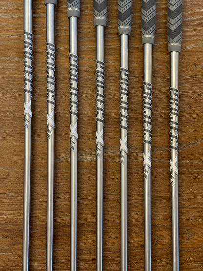 Ping G425 LH Iron Set (4-PW) / Project X LS 6.5 125g shafts (xtra stiff)