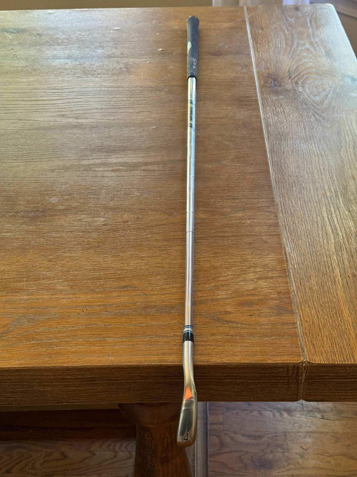 Mizuno Pro 225 4-iron / Dynamic Gold X100 shaft (xtra stiff)