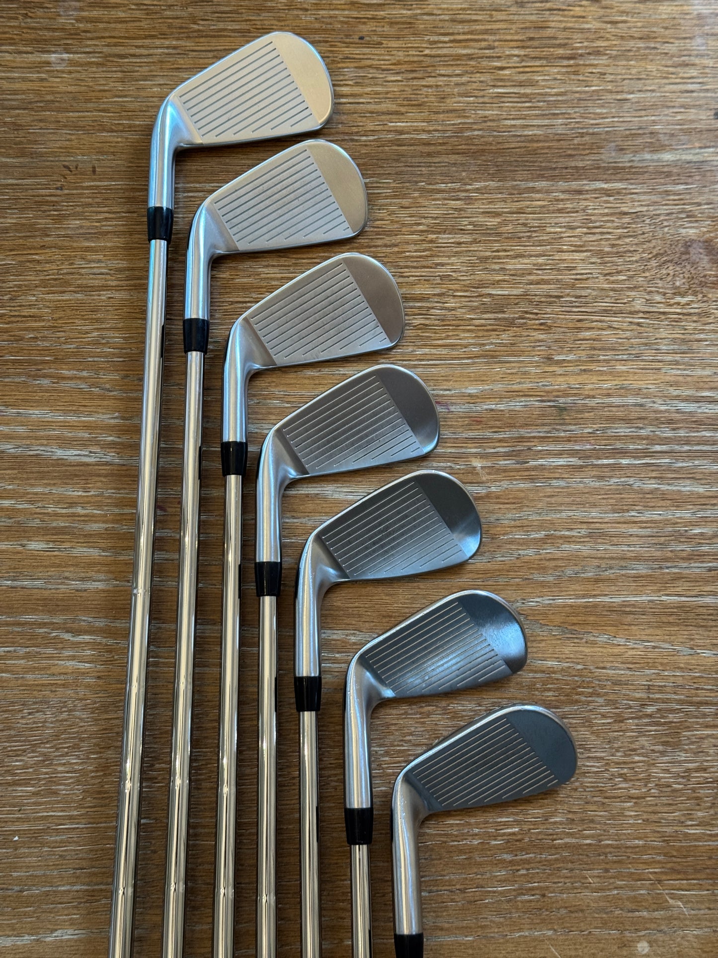 Titleist T100S / 620 MB Combo Iron Set (4-PW) / Dynamic Gold X100 shafts (xtra stiff)