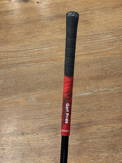 Taylormade Qi35 Driver (10.5°) / Diamana Limited 60 S shaft (stiff)