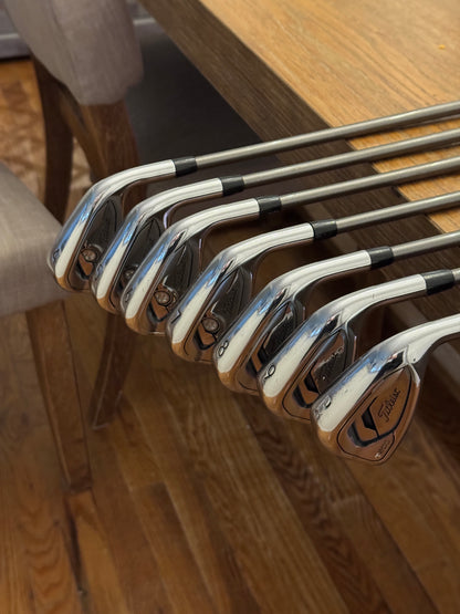 Titleist T200 ‘19 Iron Set (4-PW) / Steelfiber fc80 f3 shafts (regular)