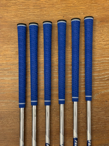 Taylormade RAC Forged Iron Set (5-PW) / Project X 6.0 shafts (stiff)